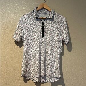 Sansoleil White Short-Sleeve Half-Zip with black& Pink Graphic Print